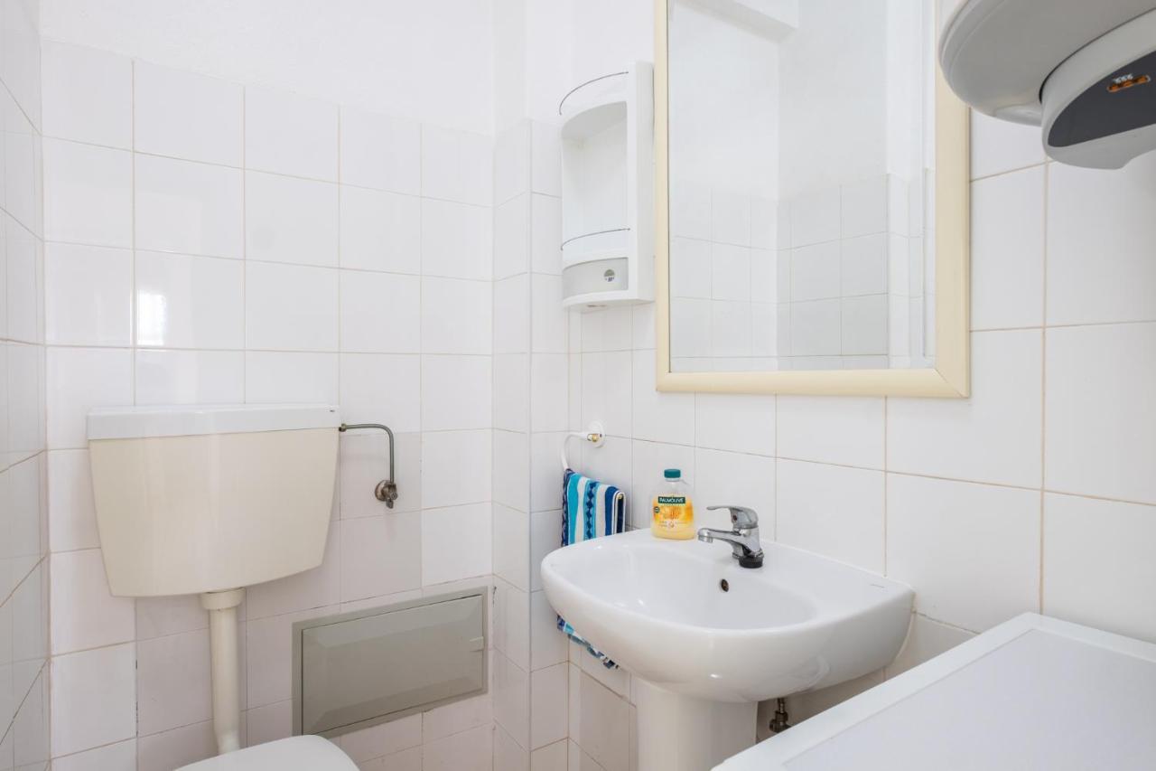 - 3 Bedrooms - Free Wifi Apartment *