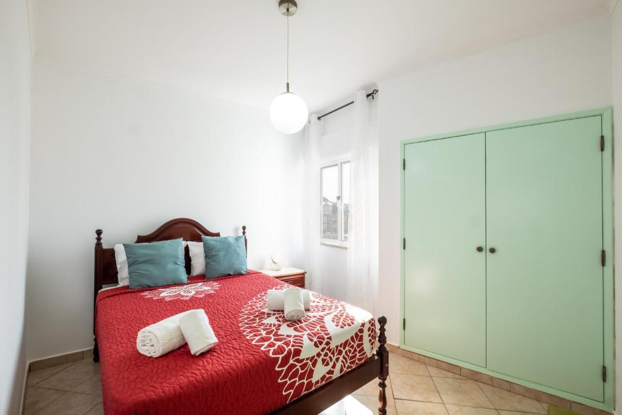 Apartment - 3 Bedrooms - Free Wifi *